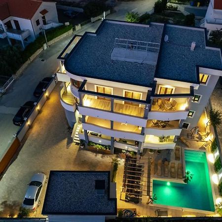 Villa Mariella Новалья Экстерьер фото